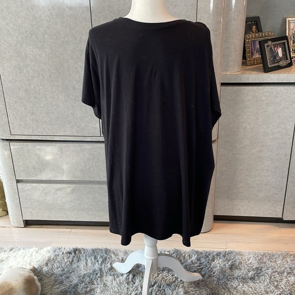 Torrid T-shirt with Skull palm trees - Picture 2 of 3